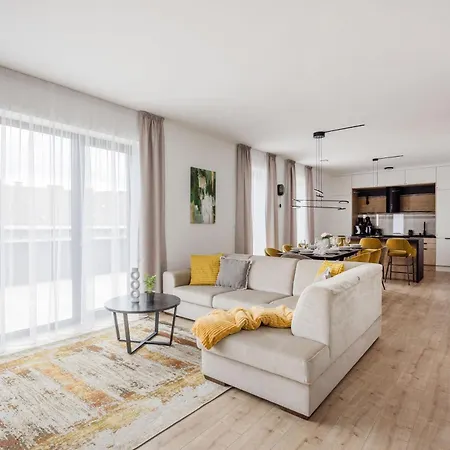 Skyline Living - Penthouse With Terrace And Parking * Budapest