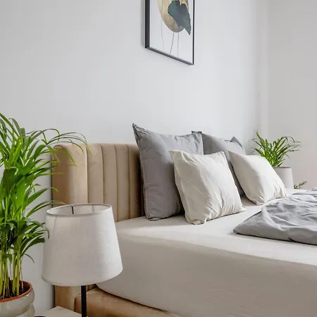 Lägenhet Skyline Living - Penthouse With Terrace And Parking
