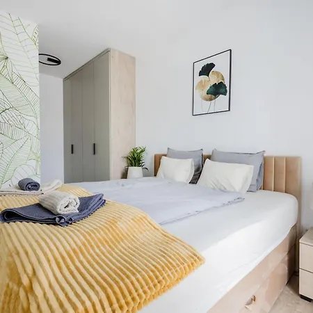 Skyline Living - Penthouse With Terrace And Parking