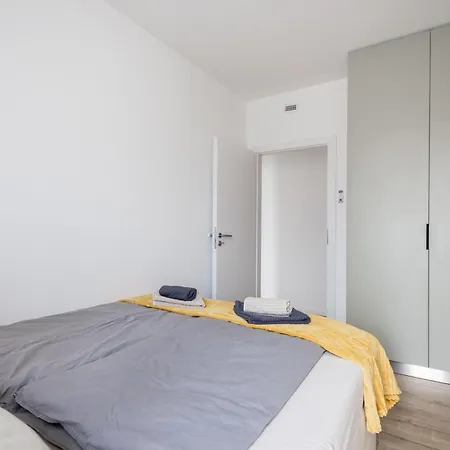 Skyline Living - Penthouse With Terrace And Parking