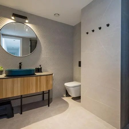 Skyline Living - Penthouse With Terrace And Parking * Budapest