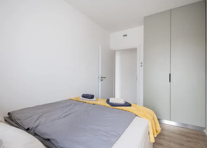 Skyline Living - Penthouse With Terrace And Parking